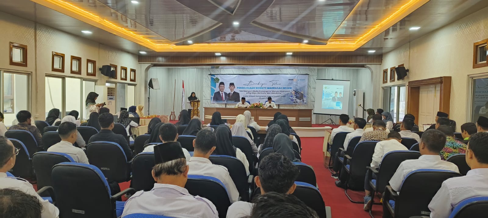 Operator pengelolaan website MIN 2 Batanghari ikuti bimtek 
