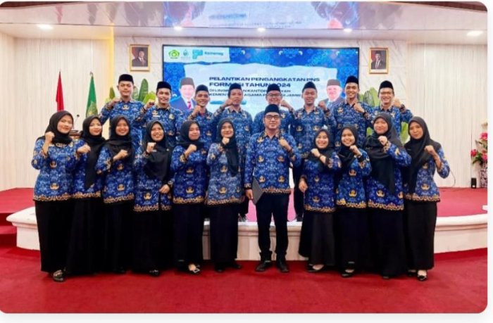 Salah Satu Guru MIN 2 Batang Hari Ikuti Pelantikan CPNS Menjadi PNS di Kanwil Kemenag Jambi Salah Satu Guru MIN 2 Batang Hari Ikuti Pelantikan CPNS Menjadi PNS di Kanwil Kemenag Jambi