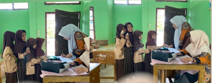 Hebat Bukan Hanya Rajin Belajar Tapi Juga Rajin Menabung Siswa Tampak Antusias Menabung