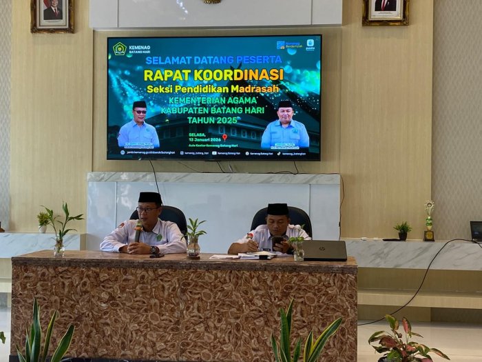 Kepala Madrasah Min 2 Batang Hari Hadiri Rapat Koordinasi Seksi Pendidikan Madrasah