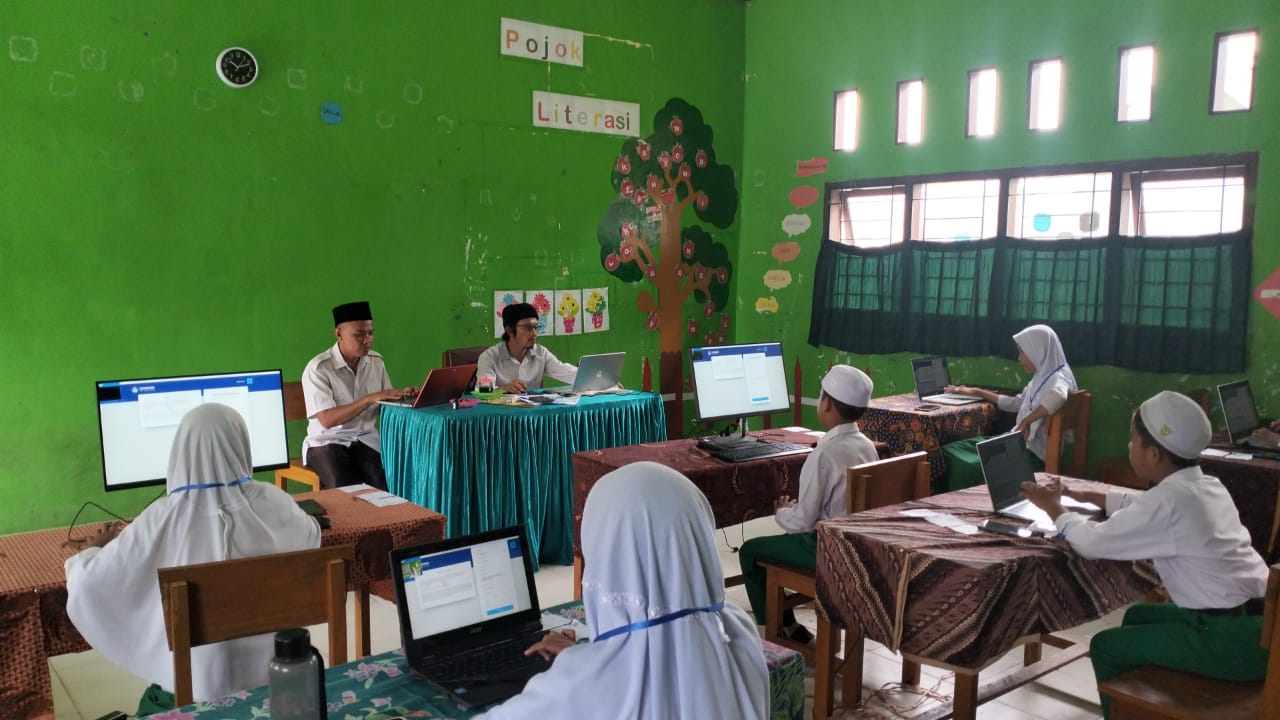 MIN 2 Batang Hari ikuti ANBK